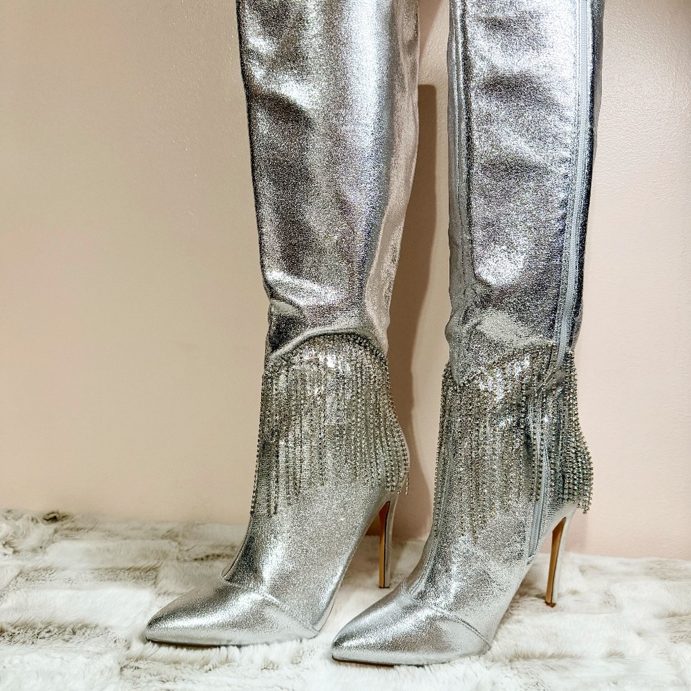 * Berness Silver Metallic  W/Dangling Rhinestone Fringe 4 1/2" Stiletto OTK Boot - Picture 8 of 9